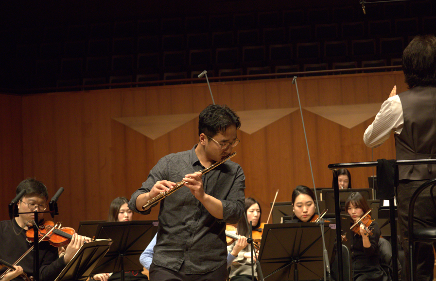 2025 마스터즈 시리즈 II '모차르트 플룻 협주곡' 포토 아카 대표이미지